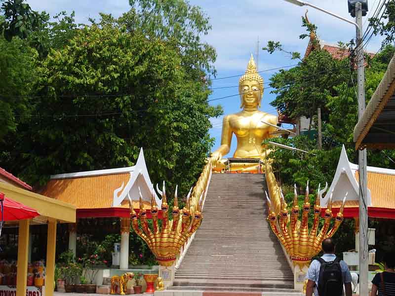 Tượng Phật lớn ở Pattaya