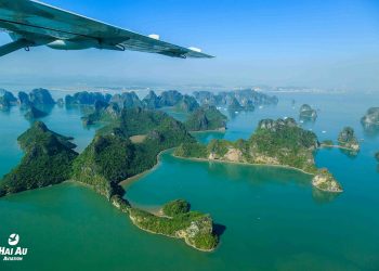 Thủy phi cơ vịnh Hạ Long