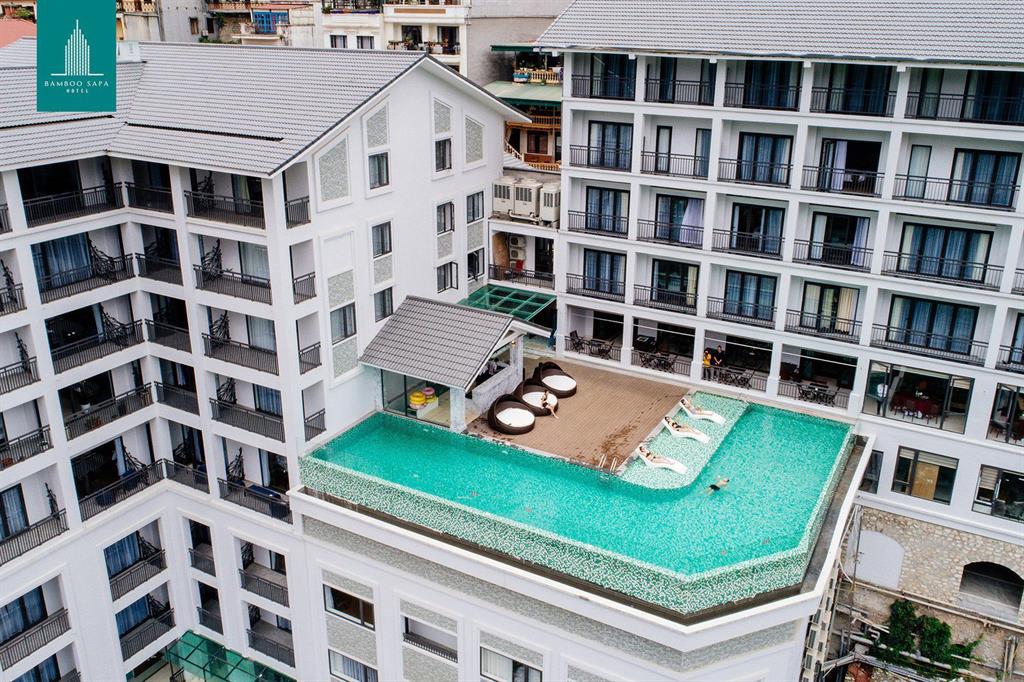  bể bơi vô cực view Fansipan ở Bamboo Sapa Hotel