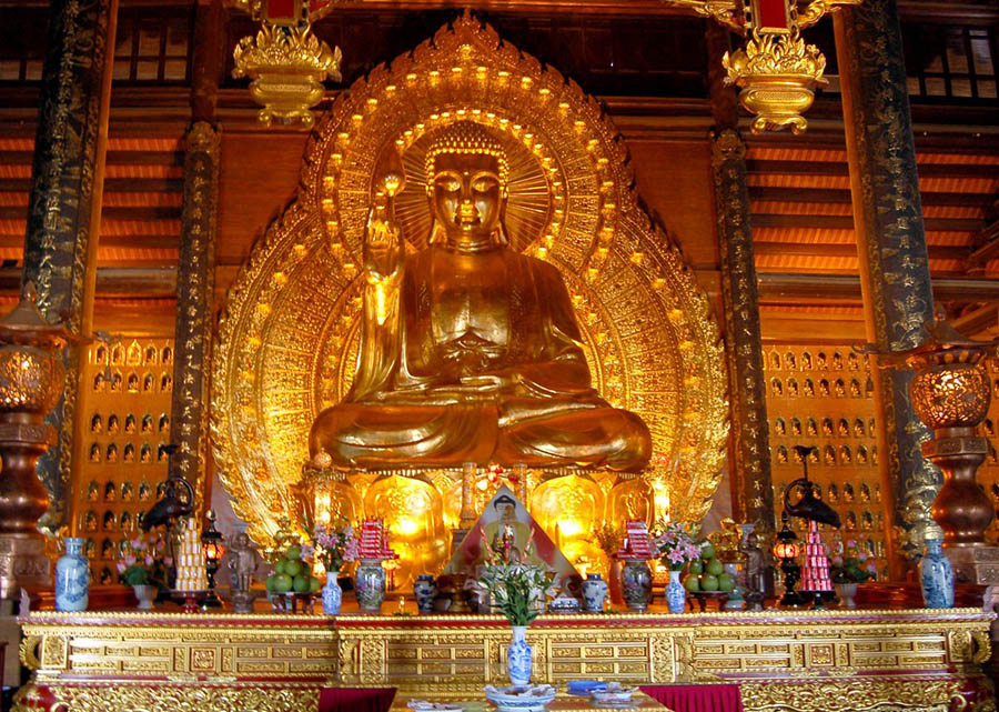tượng Phật Thích Ca chùa bái đính