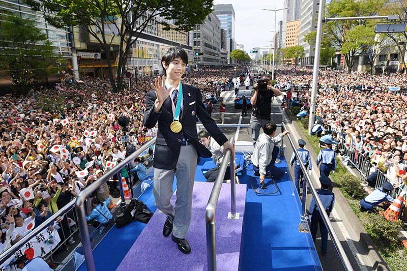 Biển người chào đón Yuzuru Hanyu trở về từ Olympic Pyeongchang 2018