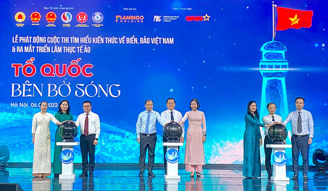 biển đảo Việt Nam qua triển lãm thực tế ảo 'Tổ quốc bên bờ sóng'