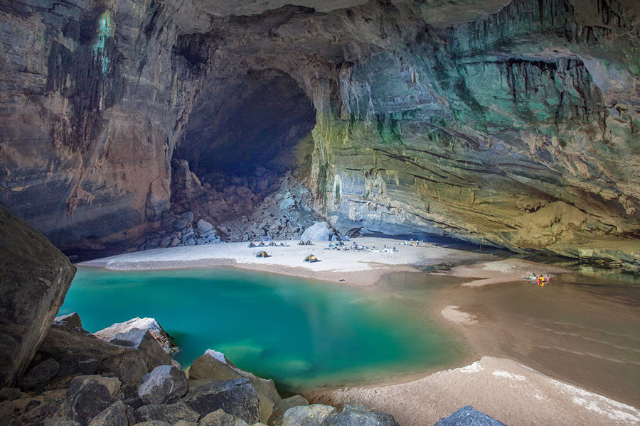Vẻ đẹp của hang động lớn nhất thế giới.