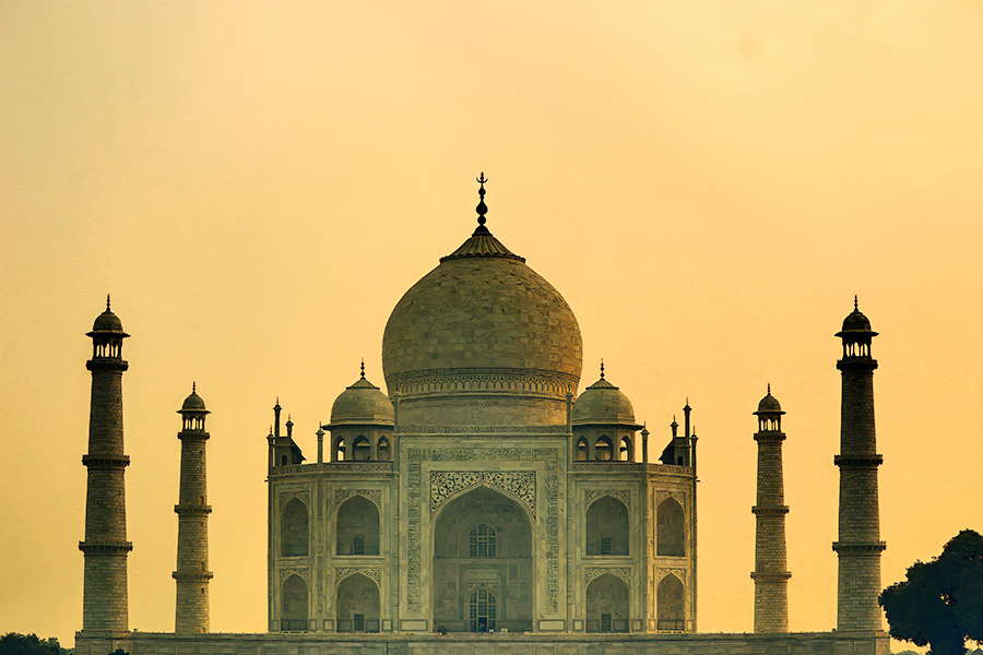 Khung cảnh ngoạn mục của Taj Mahal