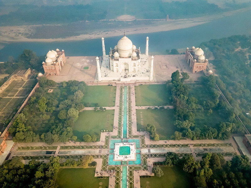 toàn cảnh đền Taj Mahal