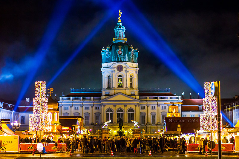 A fairytale Christmas market in front of Charlottenburg Palace...