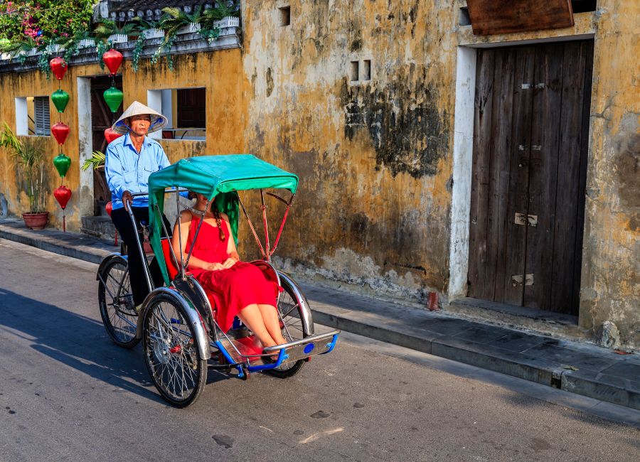 Visiting the streets of Hoian with a cyclo