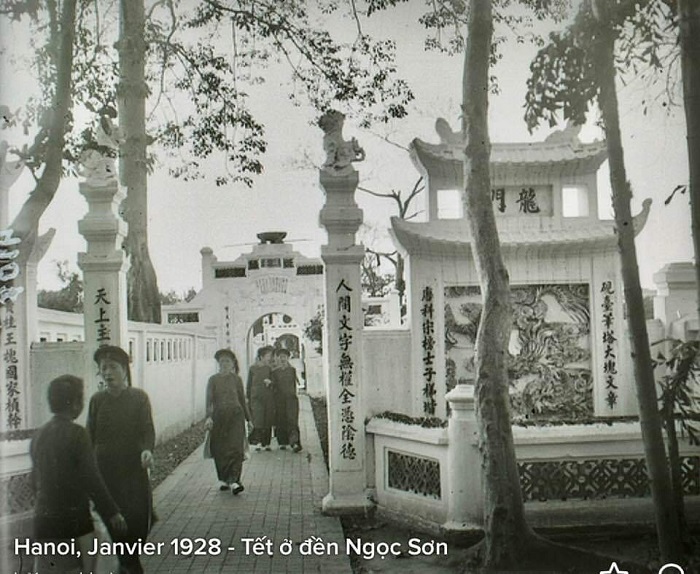 Ảnh chụp Đền Ngọc Sơn những năm đầu thế kỷ 20. 