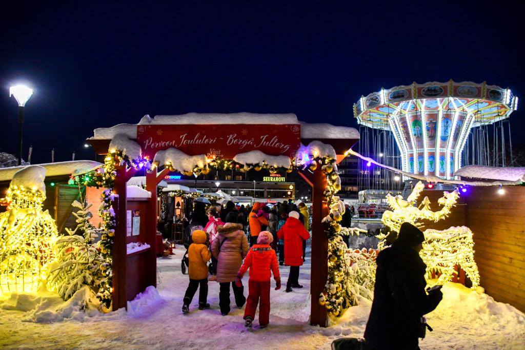 Porvoo Christmas Market - where nice to make gift purchases and admire the scenery of a small town.