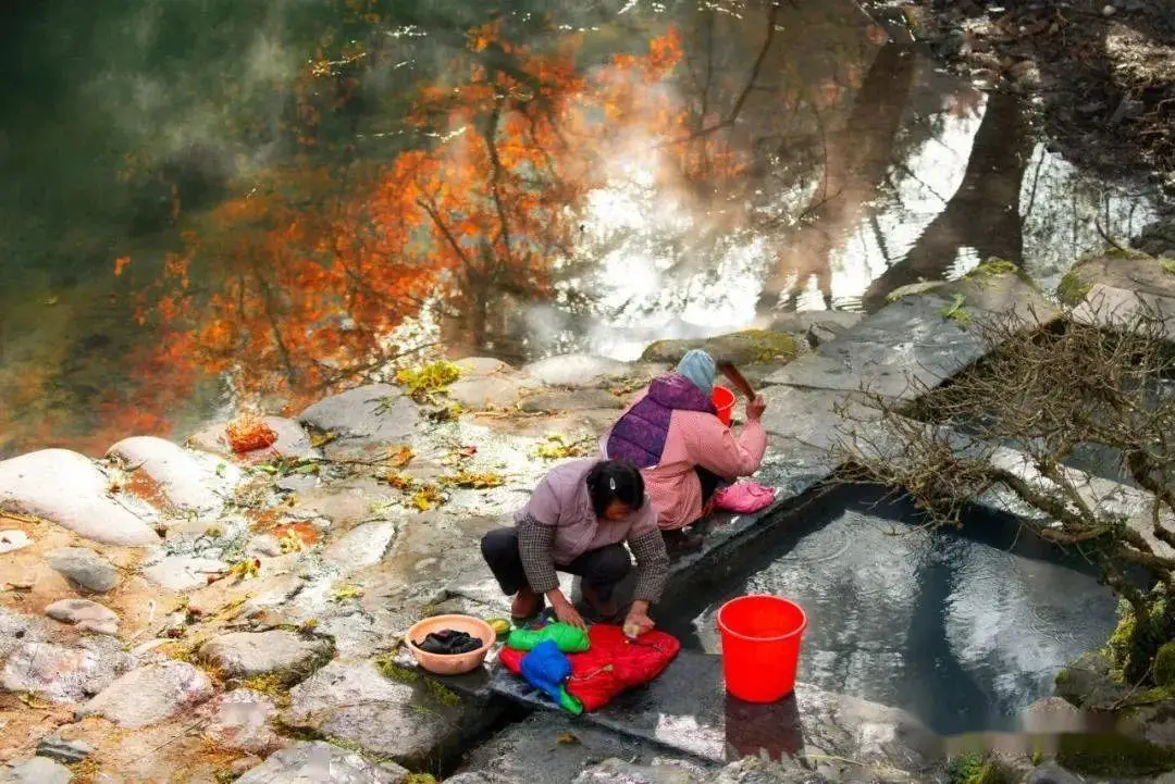 Longwei Village in Wuyuan