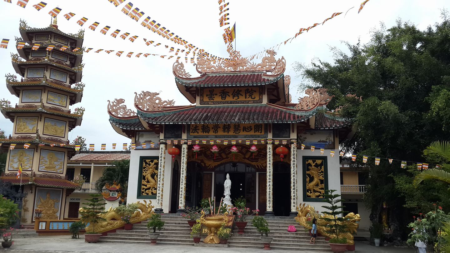 Information about churches, temples in Nha Trang and around - Loc Tho Pagoda