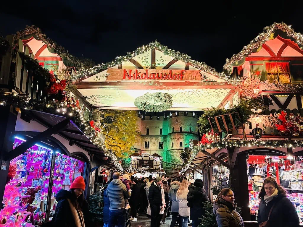 Rudolfplatz Christmas market in Cologne 